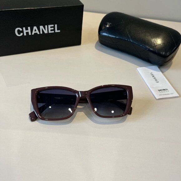 CHANEL Women\'s Red Sunglasses main image 7